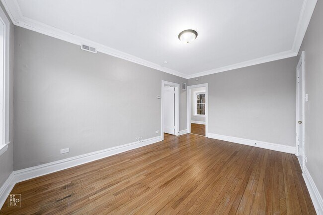 Foto del edificio - 6207 W 21st-14
