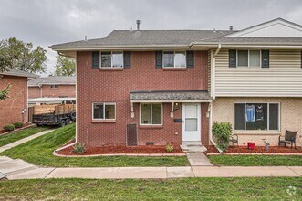 Building Photo - 3942 S Yosemite St