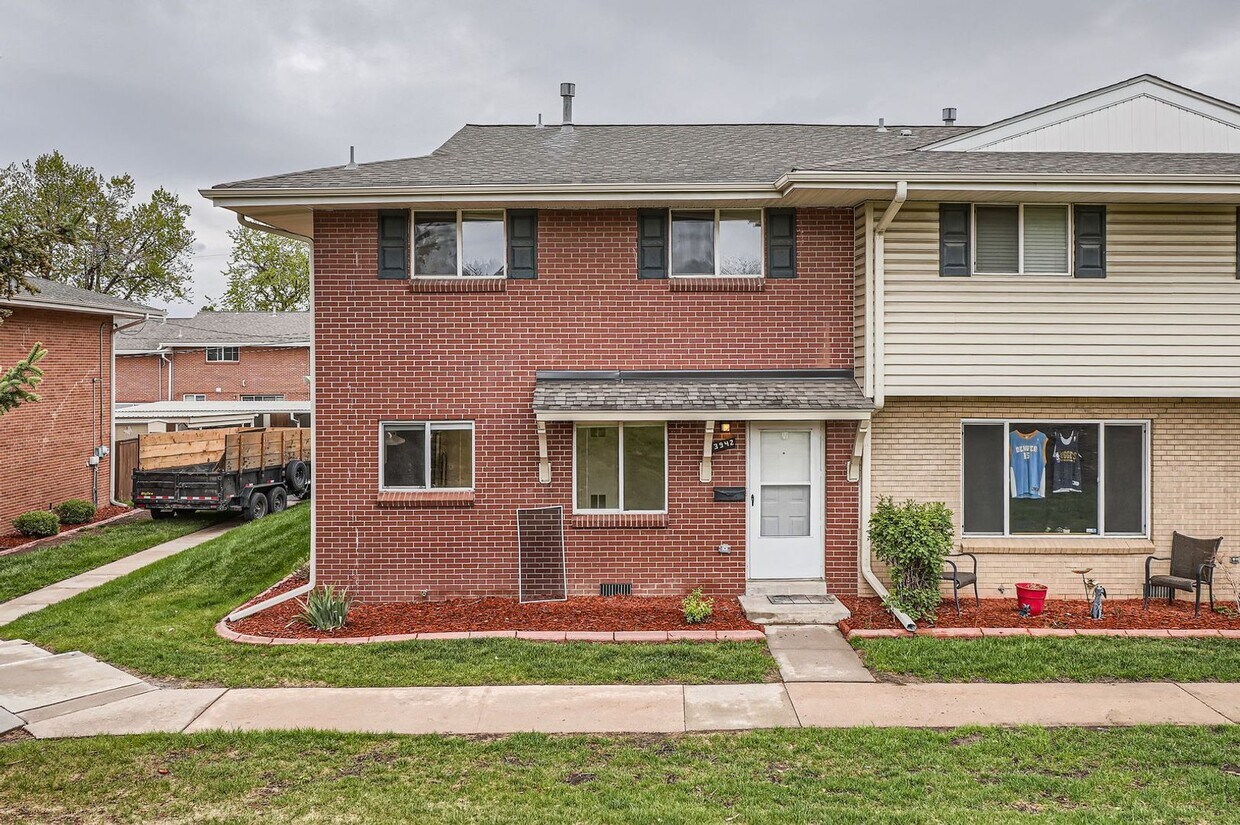 Foto principal - 3942 S Yosemite St