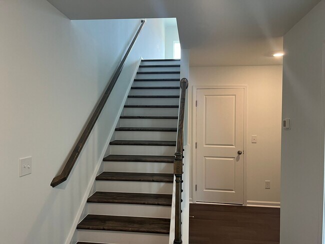 Foto del edificio - 1423 Jay Rd