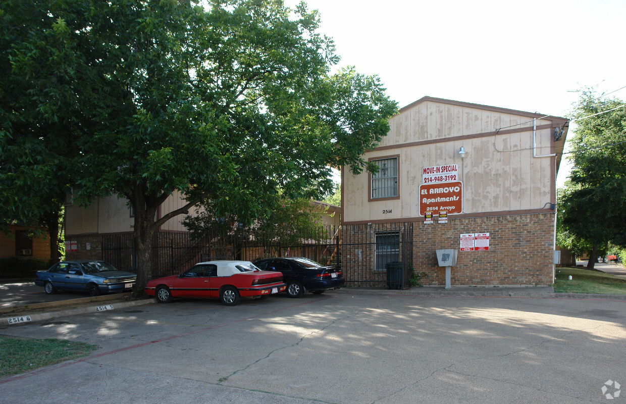 Primary Photo - El Arroyo Apartments