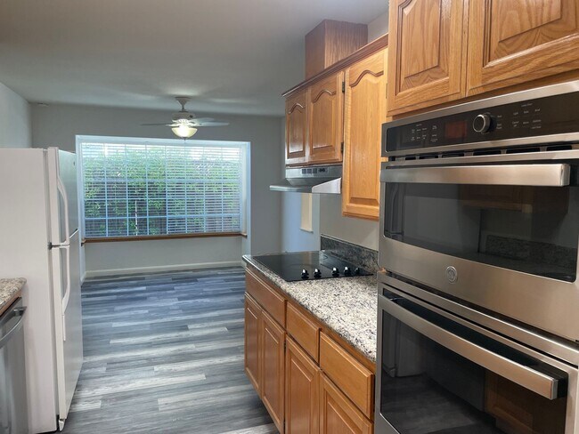 Building Photo - Large Cupertino Home