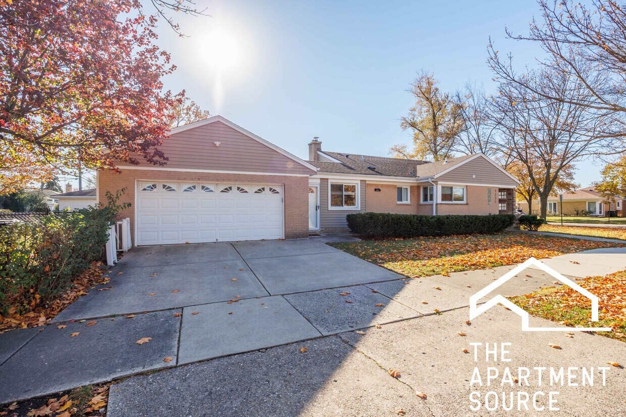 Foto principal - 7225 E Prairie Rd