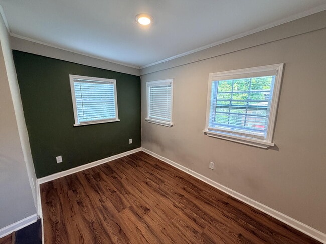 Building Photo - 10 Rockmart Dr NW