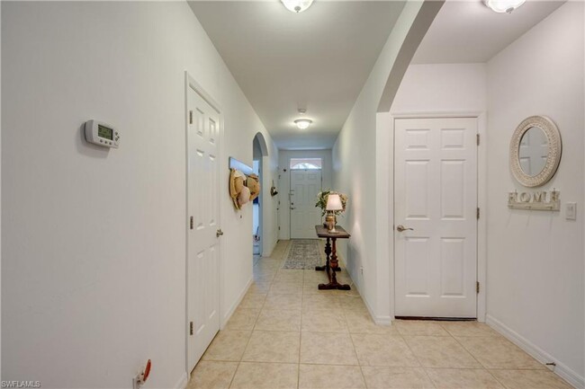 Building Photo - Coming Soon: Spacious 4BD/2BA Home With Fe...