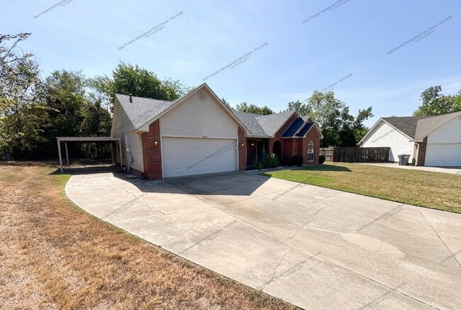 Building Photo - 1475 E Gate Dr