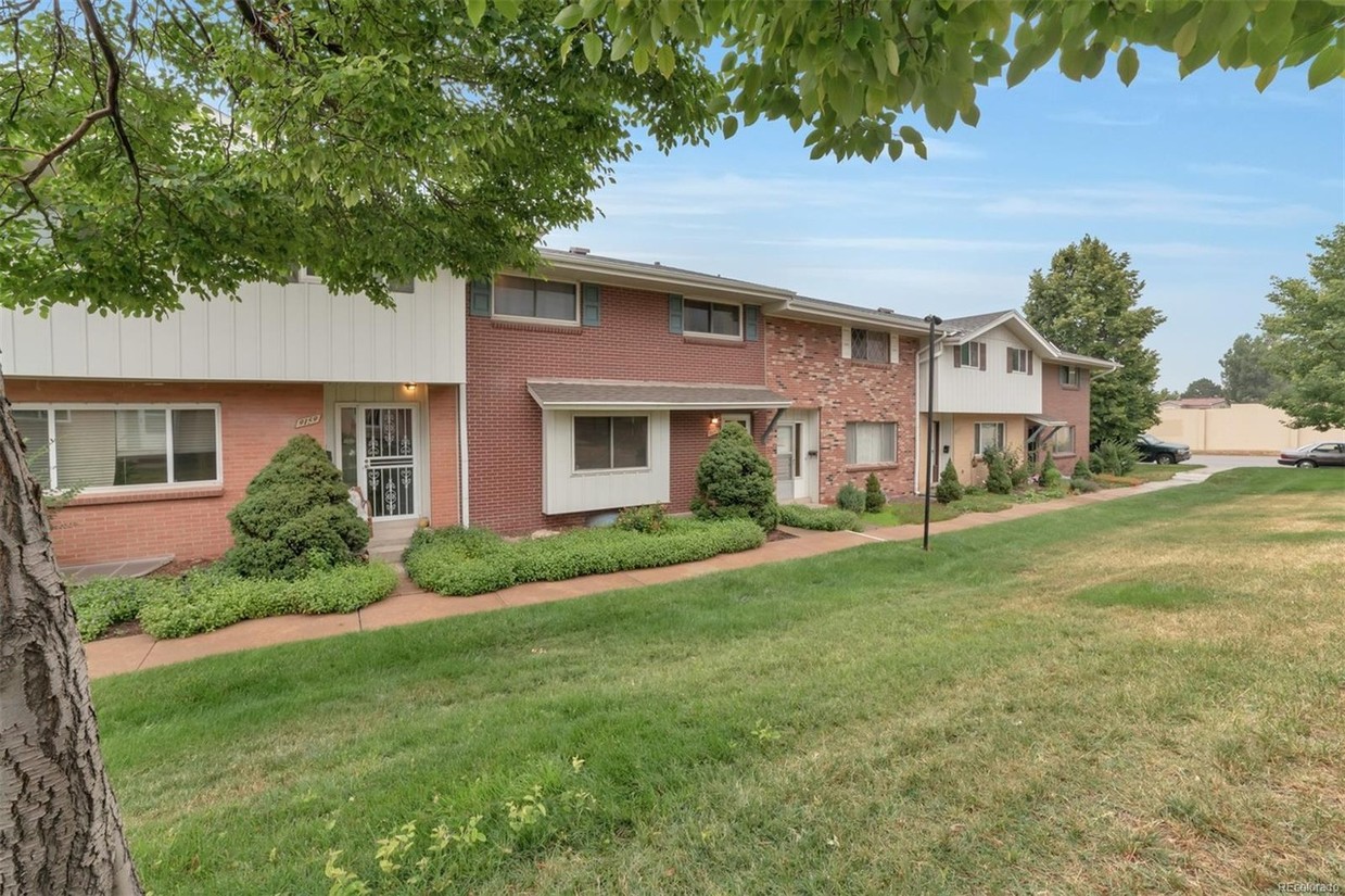Primary Photo - 9157 E Oxford Dr