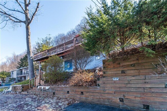 Building Photo - 38 Edgemere Ave