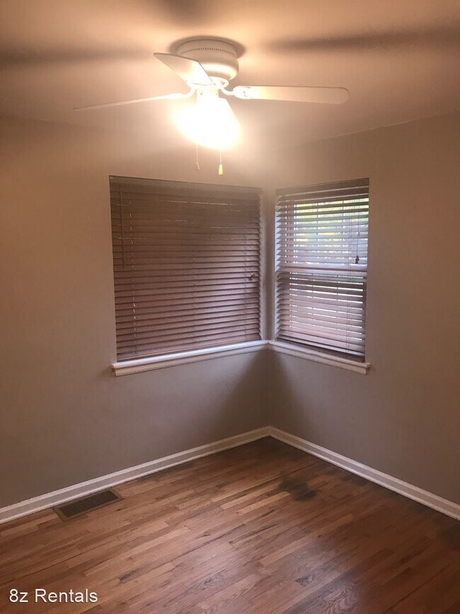 Building Photo - 3 br, 1.5 bath House - 2690 S. Monroe Street