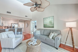 Building Photo - 2901-2944 Atrium Villa Dr