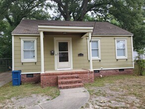 Building Photo - 213 Brainerd Ave