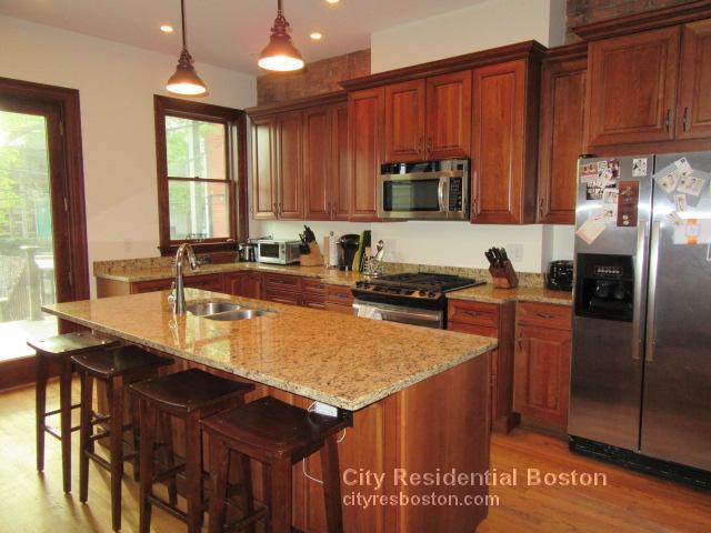 Building Photo - 343 K St