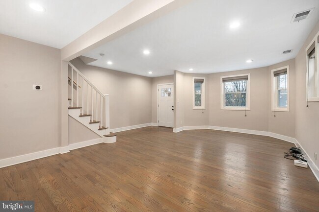 Foto del edificio - 50 53rd St SE