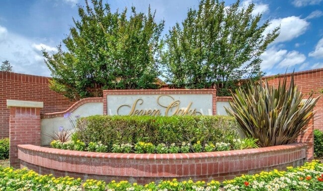 Building Photo - House for Rent – Seven Oaks Grand Island Gated Community