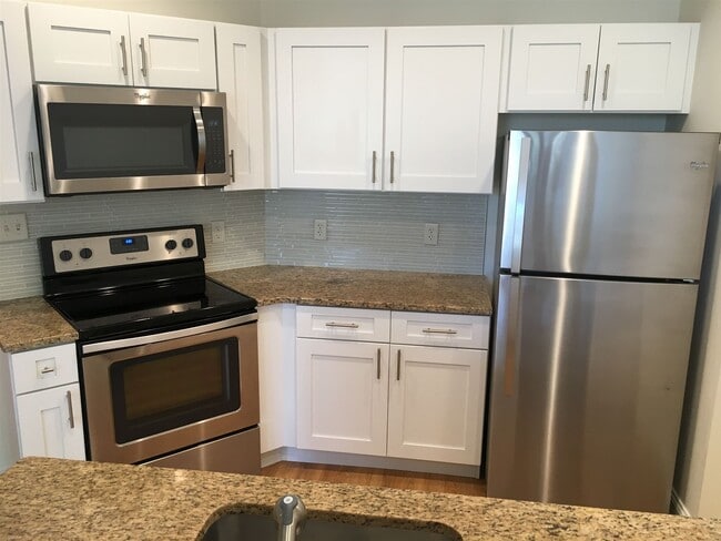 Foto del edificio - 875 Elm St