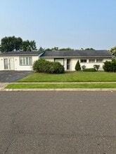 Building Photo - 97 Black Pine Ln