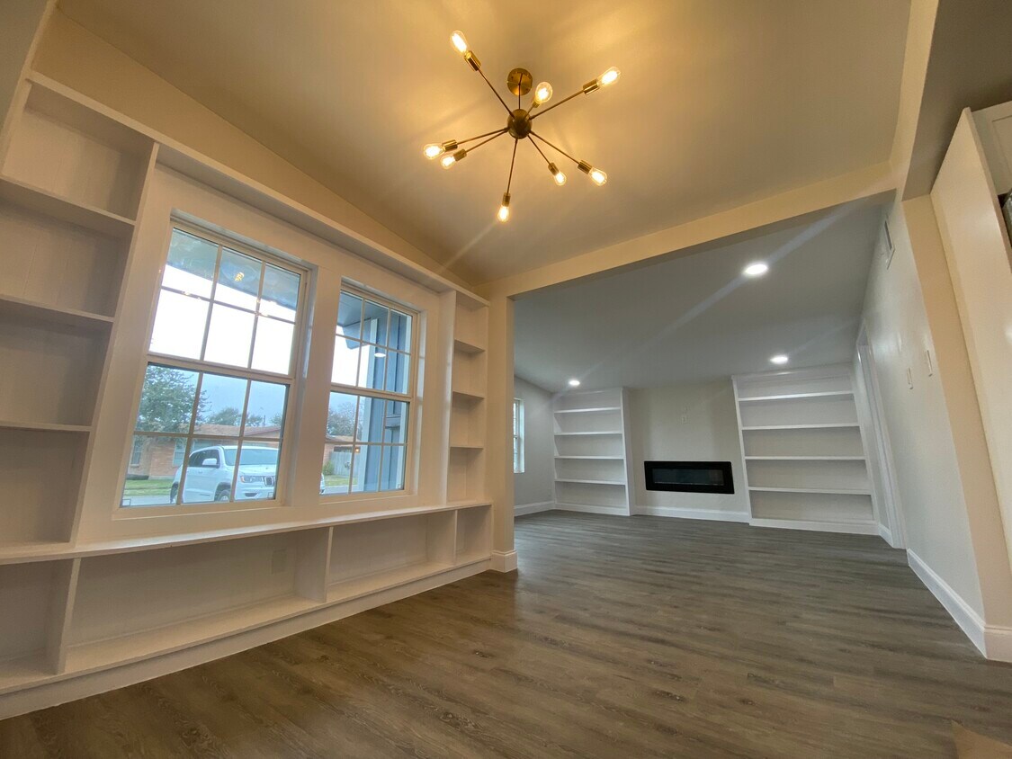 Foto principal - 5710 Belfast Dr