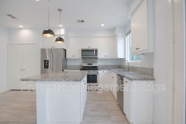 Building Photo - 4104 Vela Wy