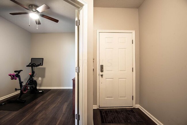 Foto del edificio - 5876 Bluestone Wy