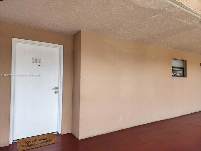 Foto del edificio - 13850 SW 62nd St