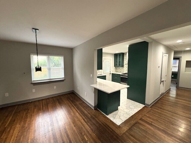 Foto del edificio - 1527 Medford Dr