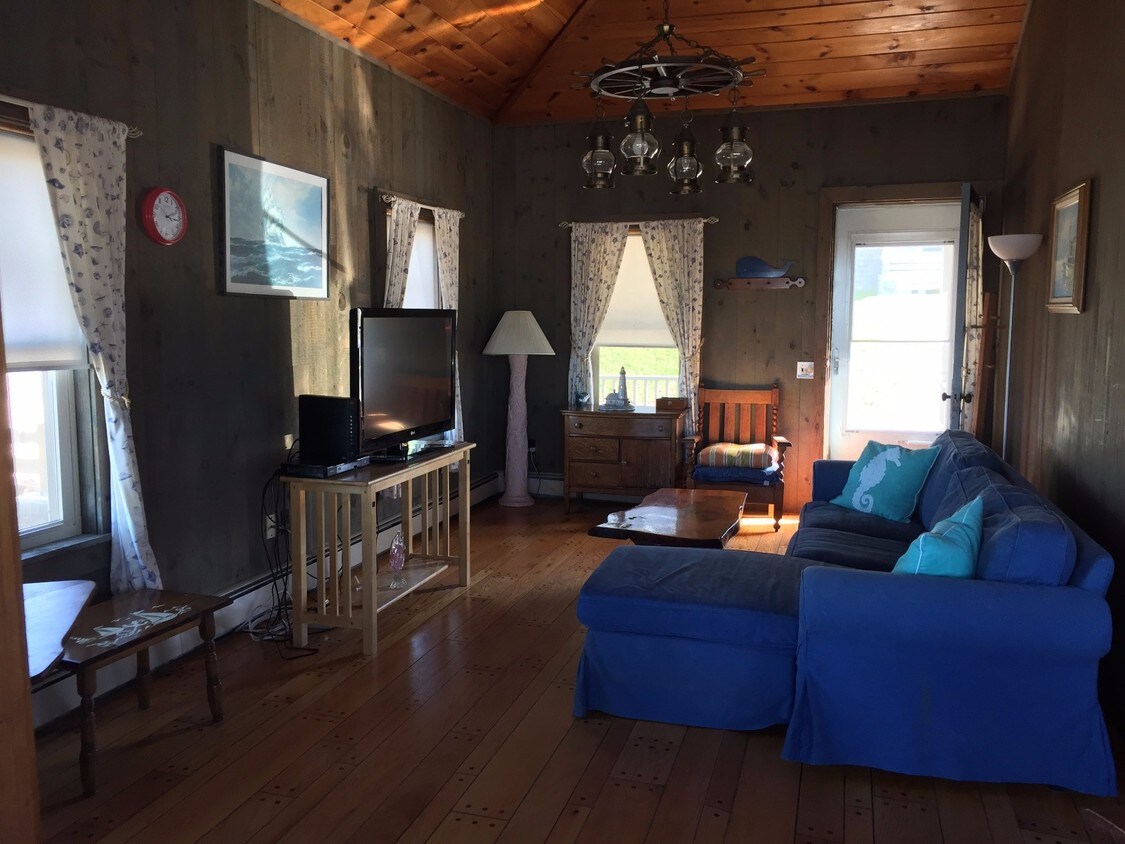 Primary Photo - 230 Manomet Point Rd