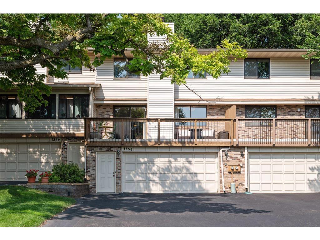 Primary Photo - 1354 Westwood Hills Rd
