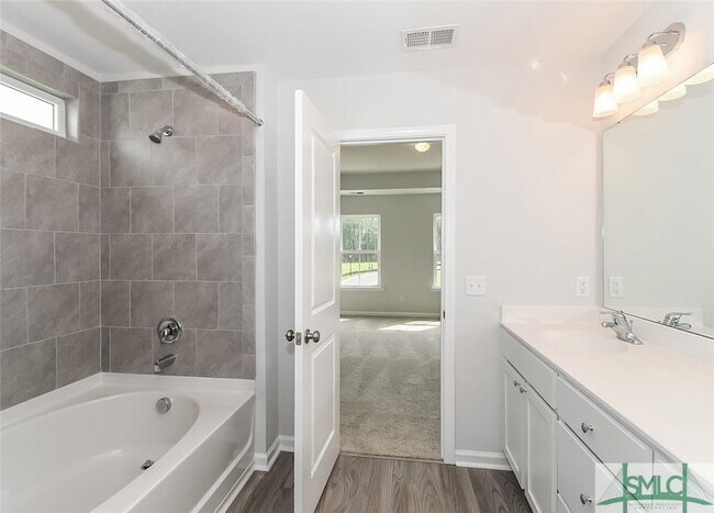 Foto del edificio - 142 Fremont Ln