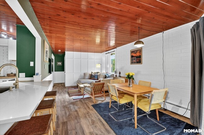 Foto del edificio - 1343 N High St