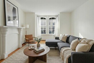 Building Photo - 50 Monmouth St