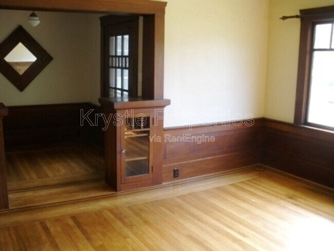 Foto del edificio - 1026 Carolina St