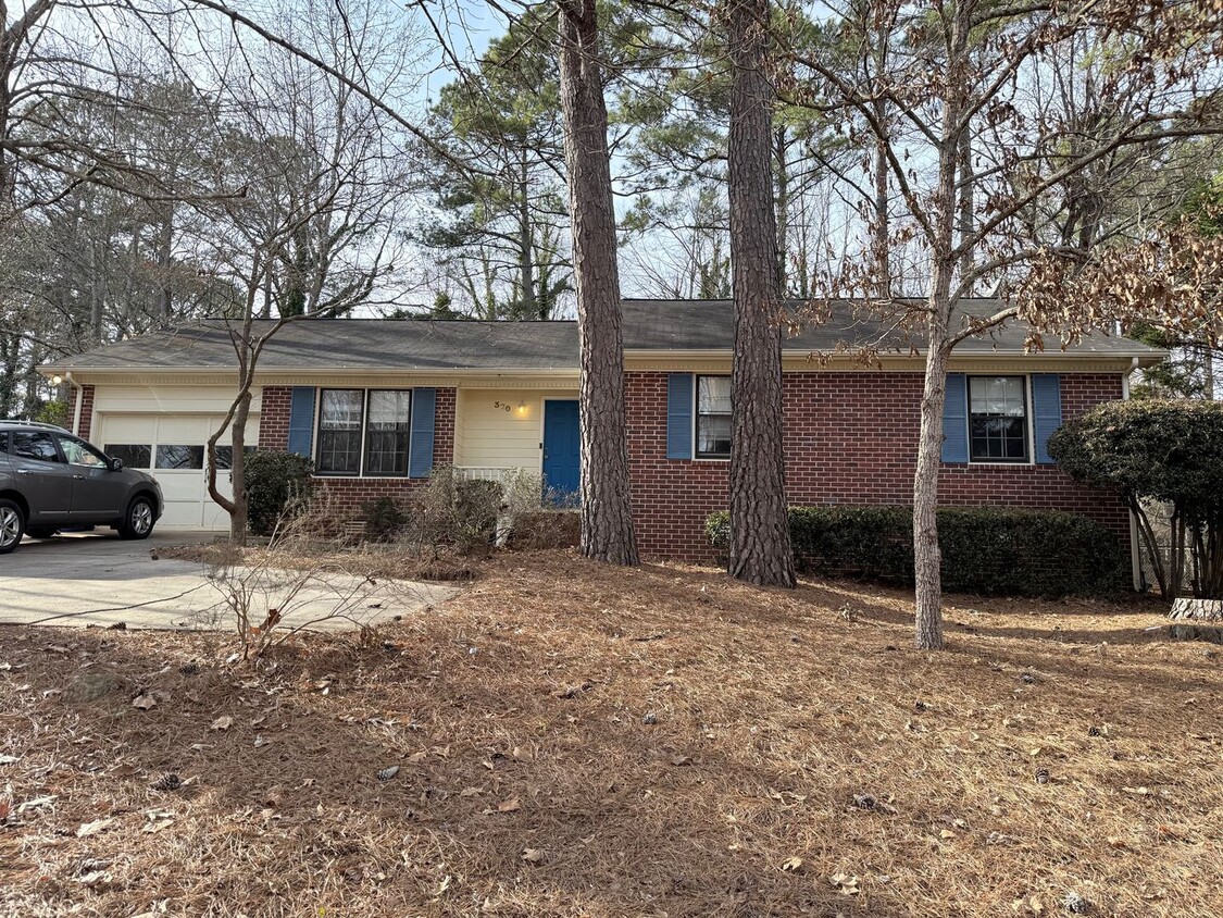 Primary Photo - Eastside Home in a Quiet Neighborhood