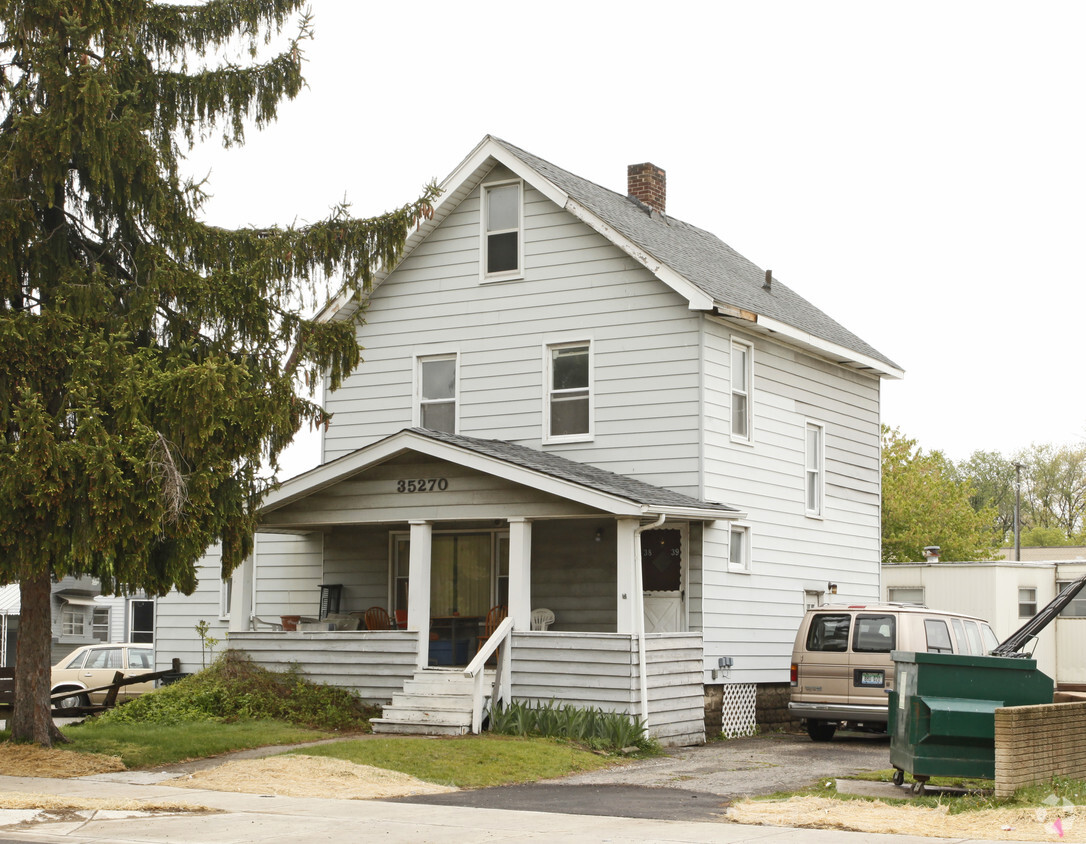 Building Photo - Old Orchard Mobile Home Park