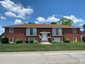 Building Photo - 7300 S 78th Ave