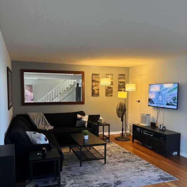 Foto del edificio - 1818 W 145th St