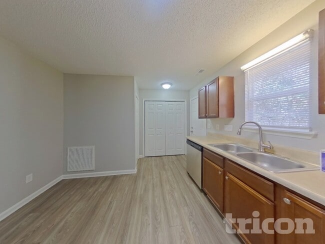 Building Photo - 1113 Capps Hollow Dr