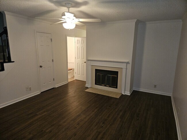 Foto del edificio - 117 McMurray Cir