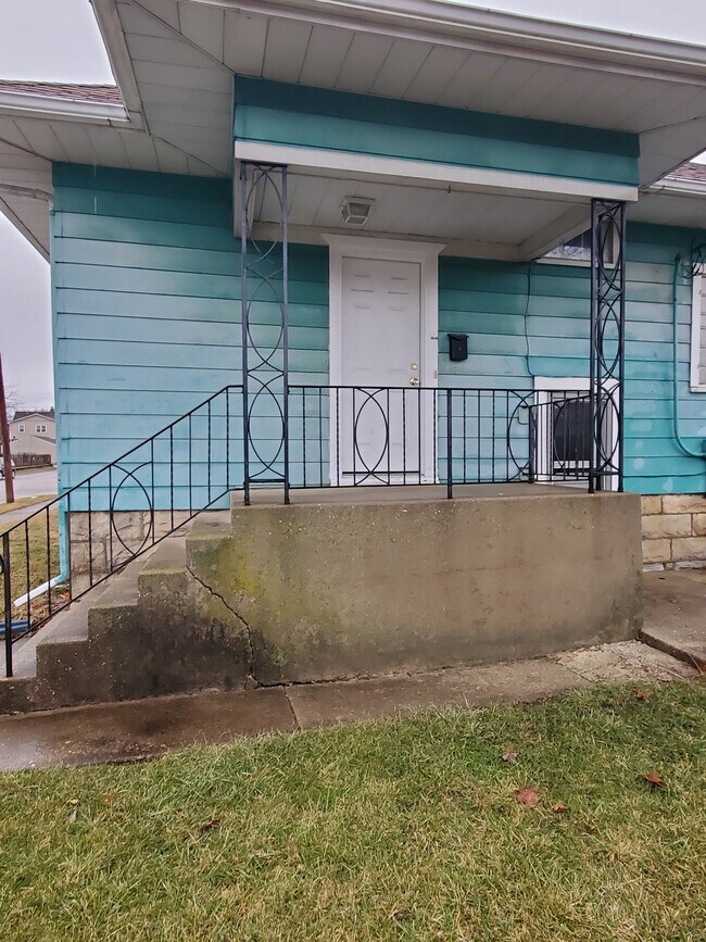 Foto del edificio - 900 Kelly Ave