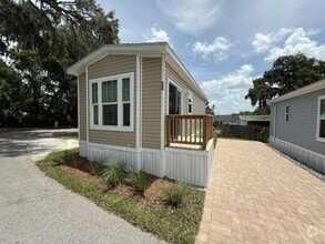 Building Photo - 8801 E Moonrise Ln