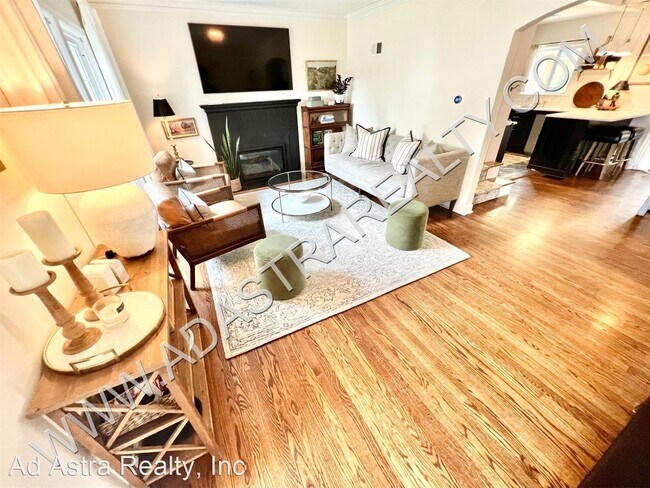 Building Photo - 4 br, 3 bath House - 4823 Terrace St.,