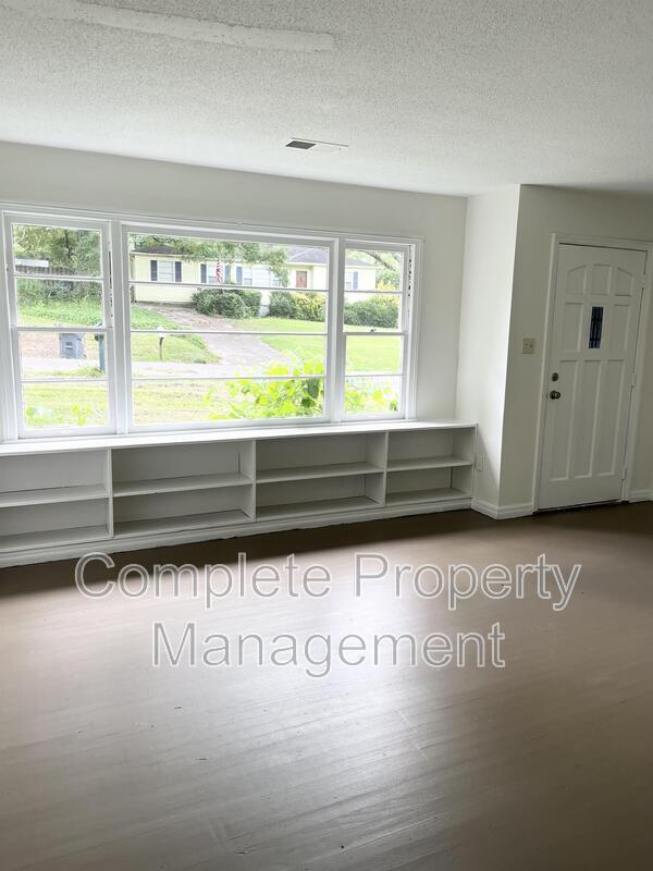 Foto del edificio - 336 24th Avenue Northeast