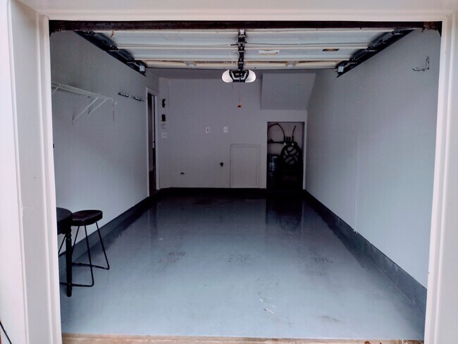 Foto del edificio - 12 Bailey Ln