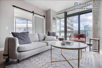 Building Photo - 505 N State St