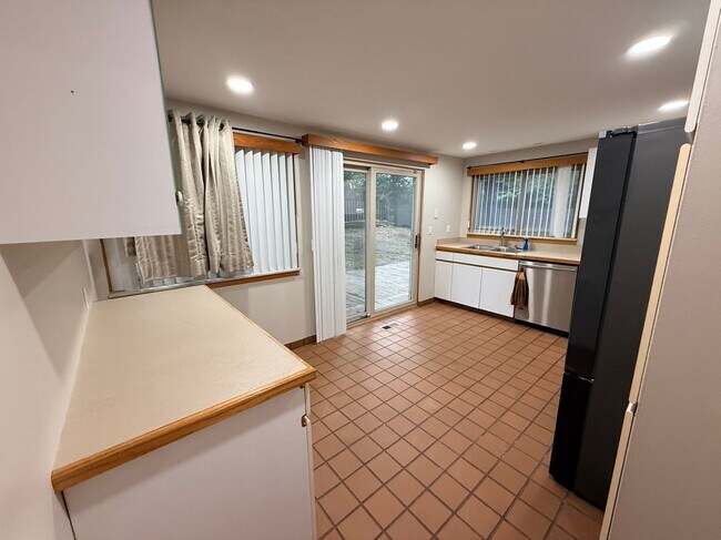 Building Photo - 5609 Culpepper Dr