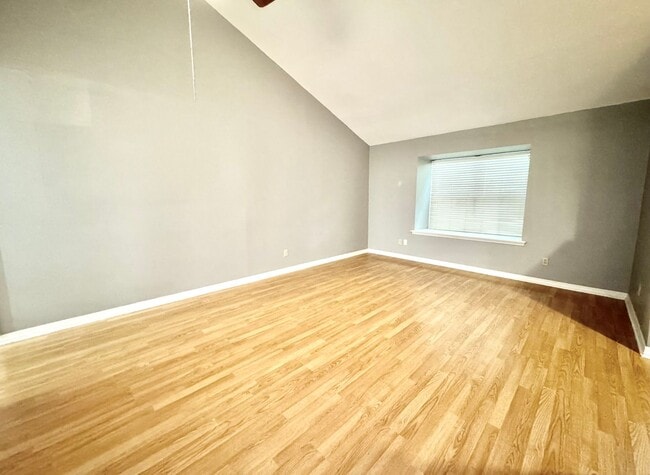 Photo - 2 Bedroom 2 Bathroom Condo with Fenced Patio!