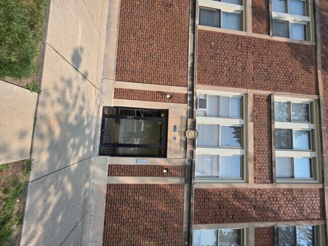 Foto del edificio - 1 bedroom in CHICAGO IL 60620