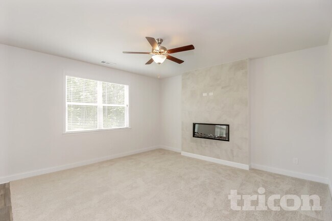 Building Photo - 25 Leyland Ct