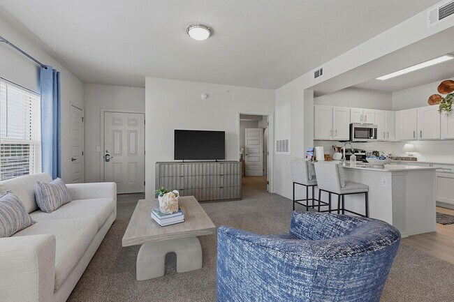 Building Photo - 152 Northland
