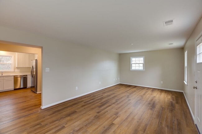 Building Photo - 9202 Douglas St