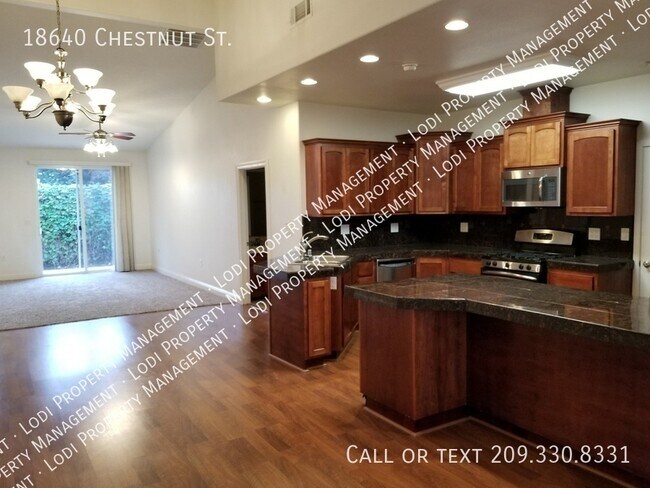 Foto del edificio - 18640 Chestnut St
